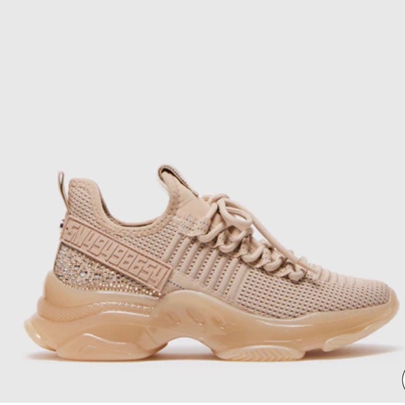 Sneakers - Picture 5 of 10